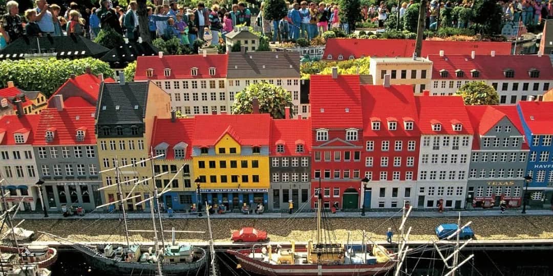 Najtańsze wycieczki do Legolandu w Danii – uniknij wysokich kosztów