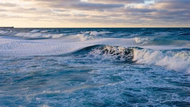 Ile metrów ma morze bałtyckie? Odkryj jego zaskakującą głębokość