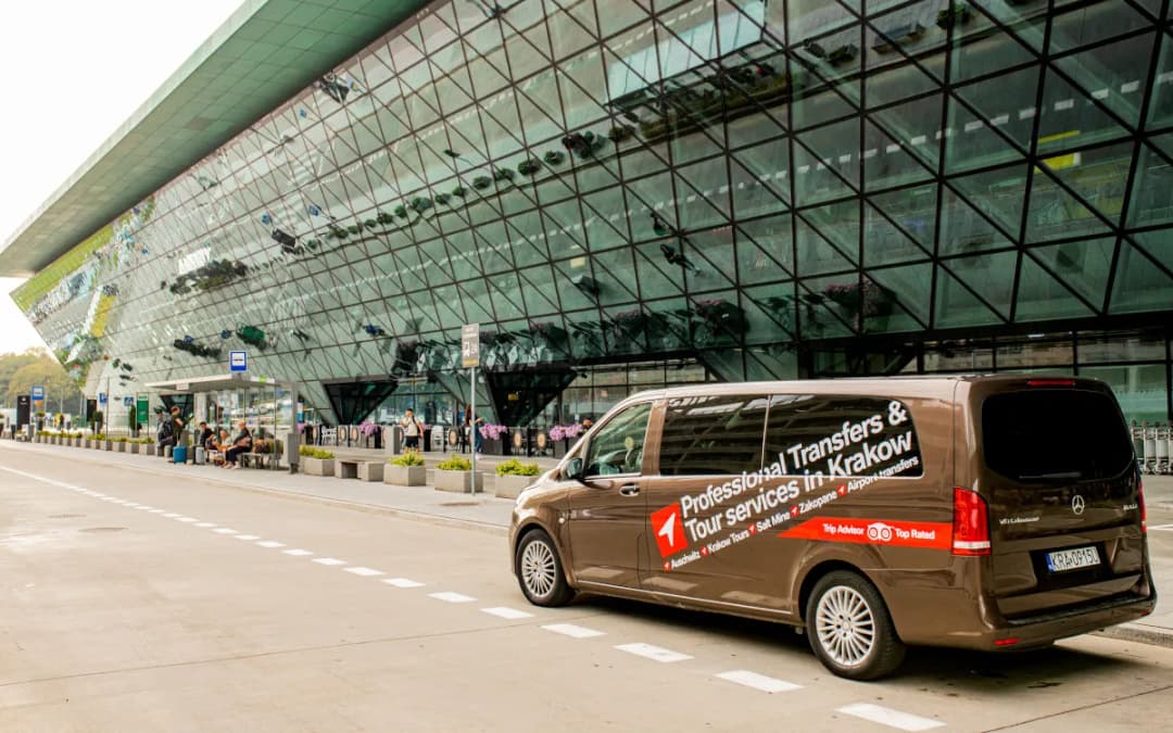 Ile kosztuje taxi z lotniska Balice do centrum Krakowa? Sprawdź aktualne ceny i oszczędź!