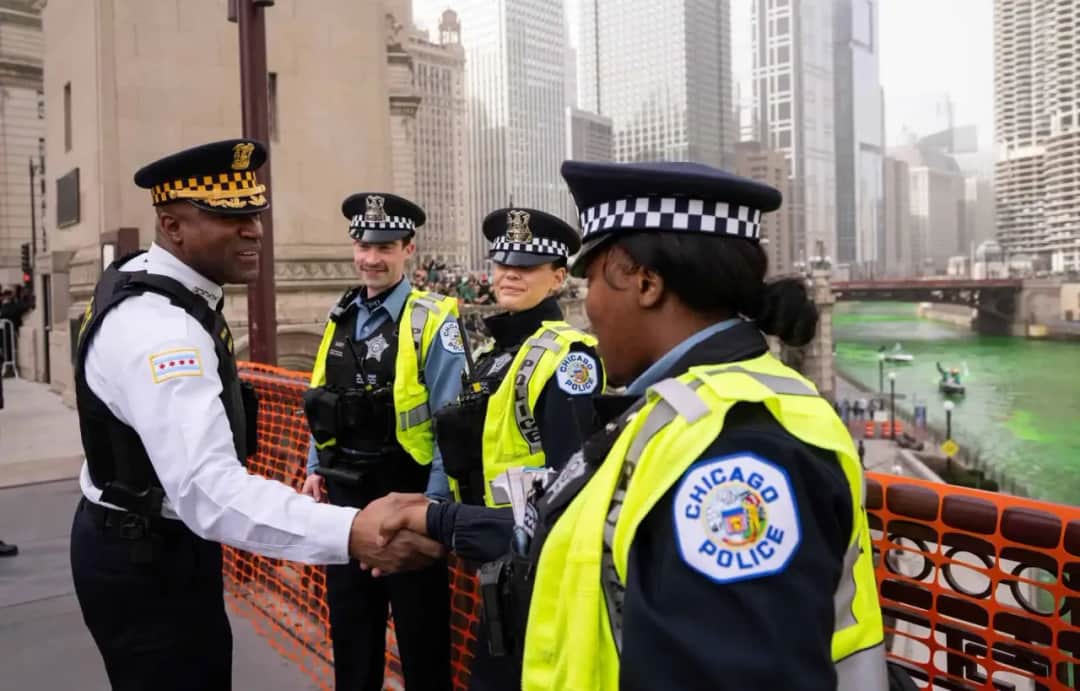 Czy w Chicago jest bezpiecznie? Fakty o przestępczości i bezpieczeństwie