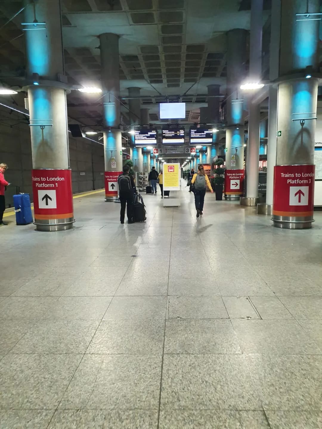 Jak szybko i tanio dojechać z lotniska Stansted do Londynu – najlepsze opcje transportu