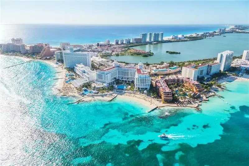Cancun czy jest bezpiecznie? Odkryj prawdę o podróżach do Meksyku