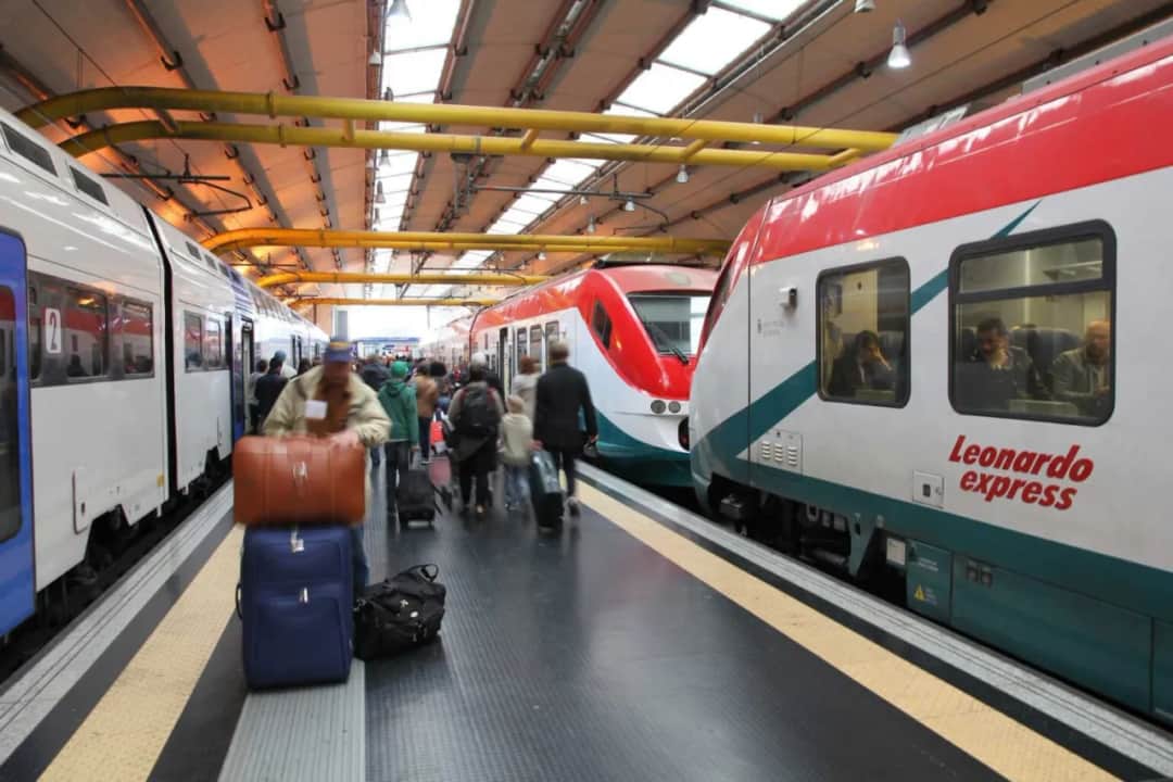 Jak dojechać do Rzymu z lotniska Fiumicino - najtańsze i najszybsze opcje